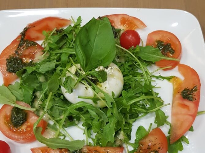 Restaurant Pizza momo à Paris, France