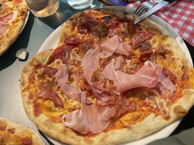 Restaurant Pizzeria Maria à Paris, France