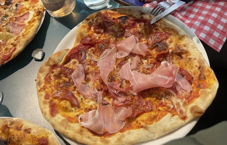 Restaurant Pizzeria Maria à Paris, France