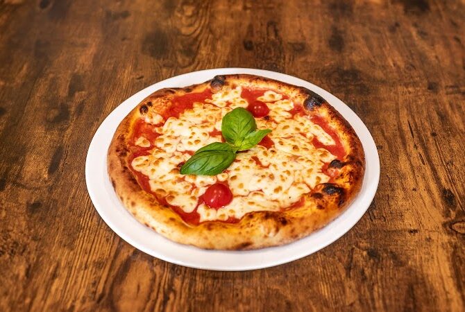 Restaurant Pizzeria& snack Volveras à Villeurbanne, France