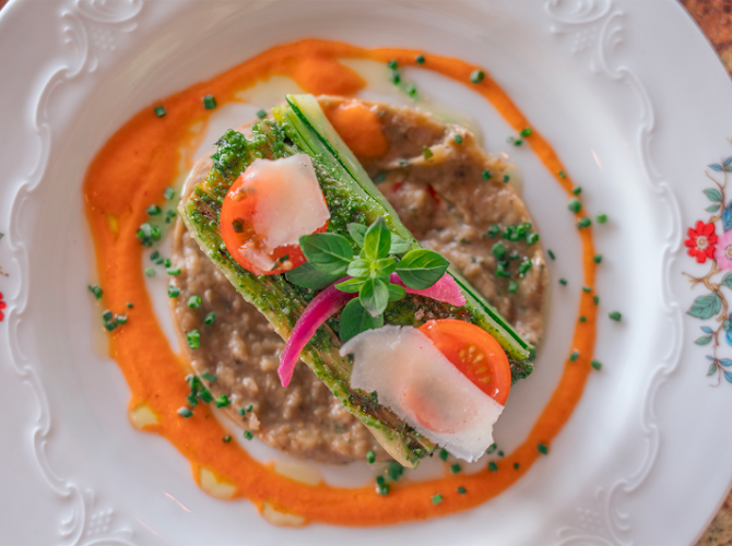 Restaurant Podium Bistrot Festif à Paris, France