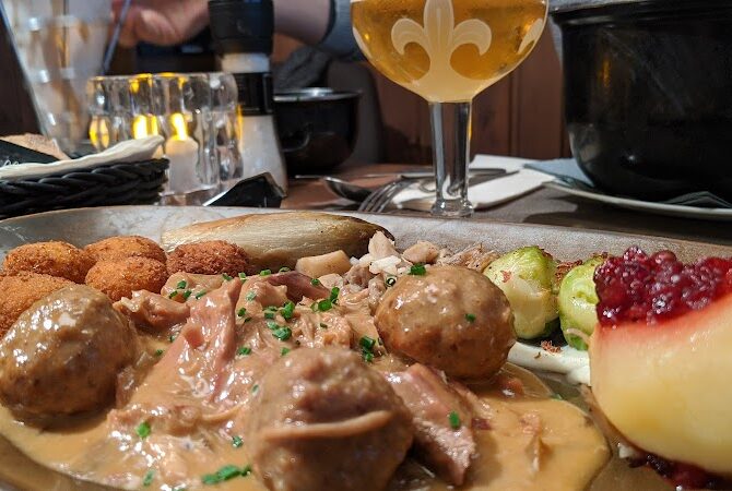 Restaurant Poules Moules à Bruges, Belgique