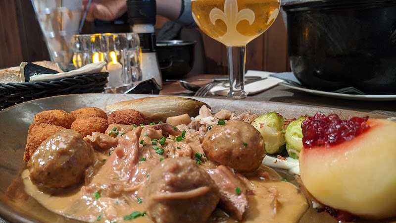Restaurant Poules Moules à Bruges, Belgique — photo 2
