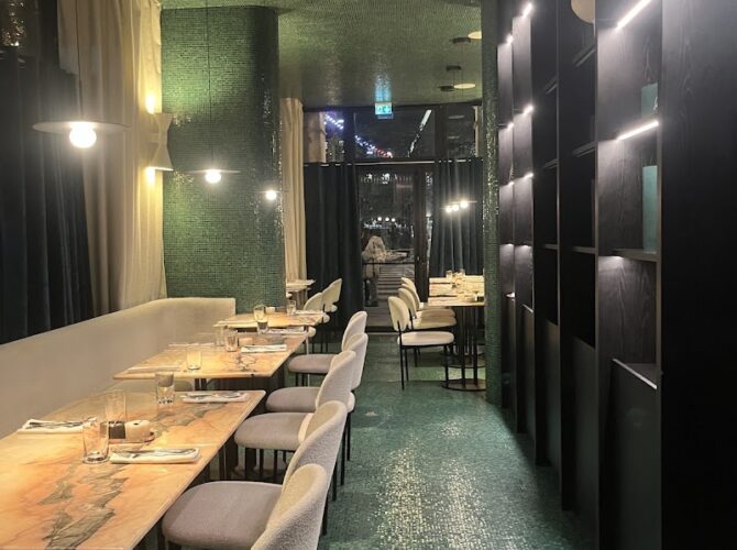 Restaurant Raffiné 🥩 à Paris, France