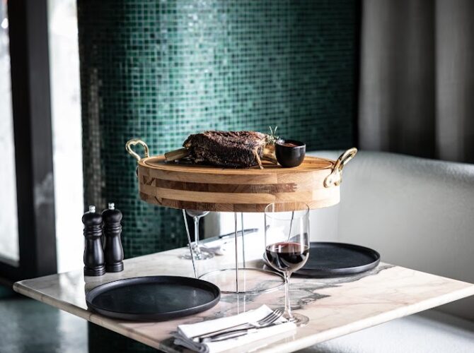 Restaurant Raffiné 🥩 à Paris, France