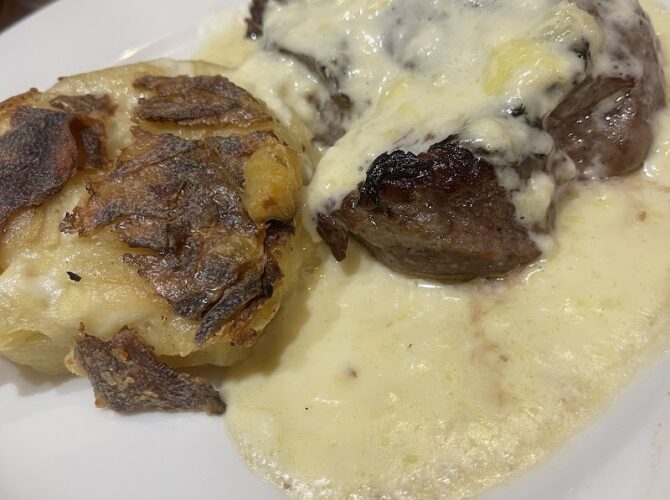 Restaurant 14 Juillet à Paris, France