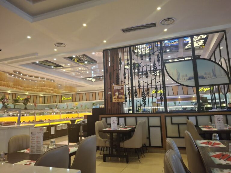Restaurant AU GRAND BUFFET à Saint-Étienne-du-Rouvray, France