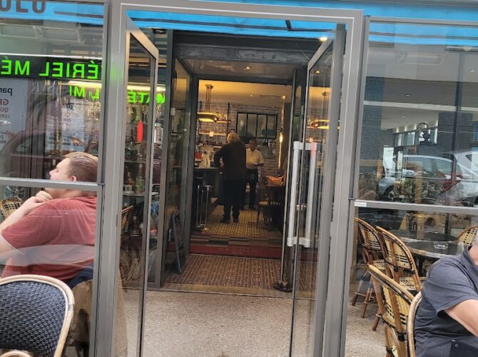 Restaurant BAROLO à Les Lilas, France