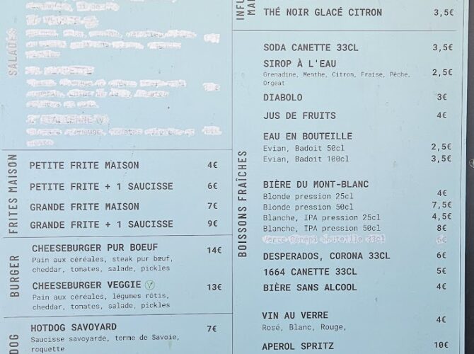 Restaurant de plage bar glacier La Playa à Doussard, France