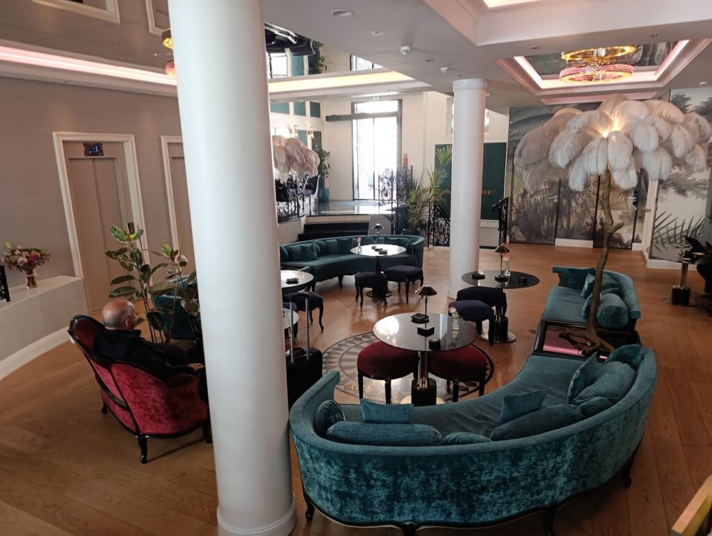 Restaurant j’Adore ! à Paris, France