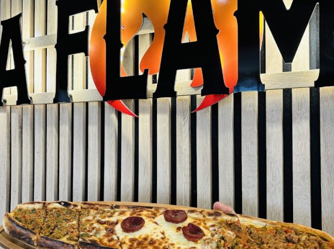 Restaurant la flamme à Montereau-Fault-Yonne, France