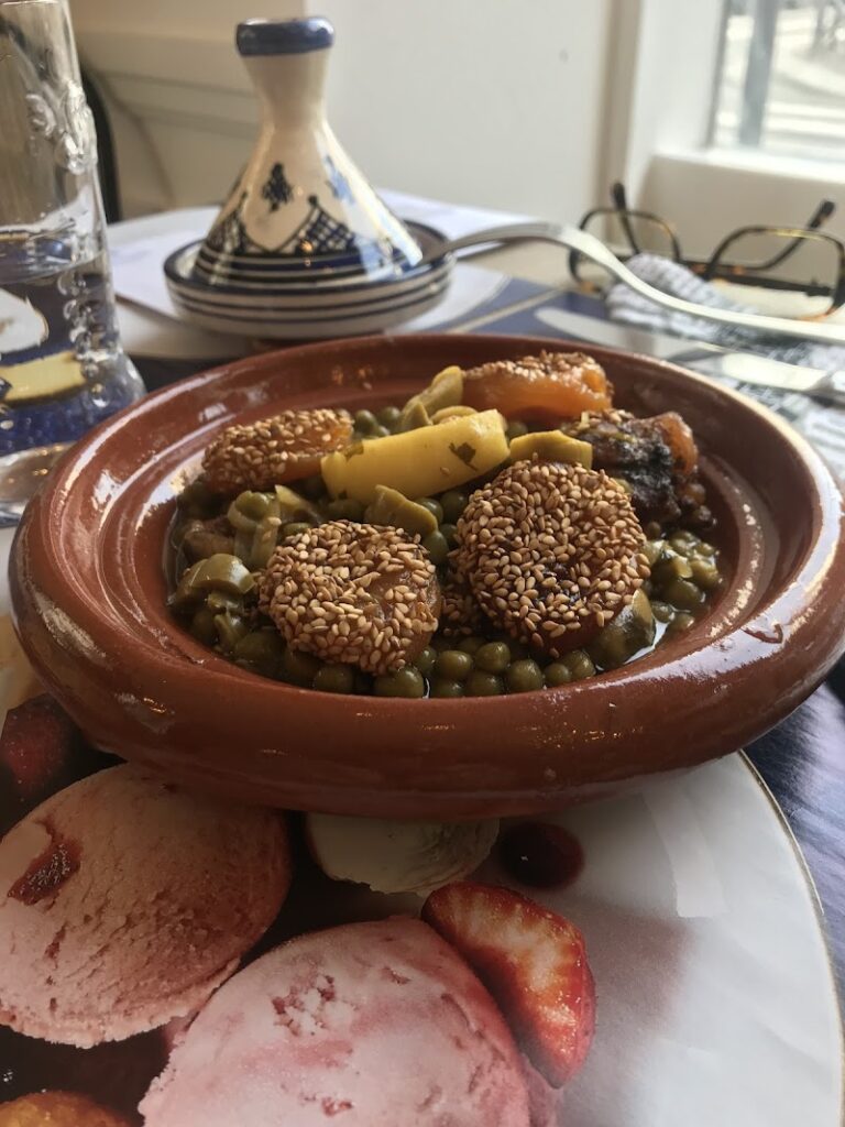 Restaurant L’Artiste à Paris, France — photo 1