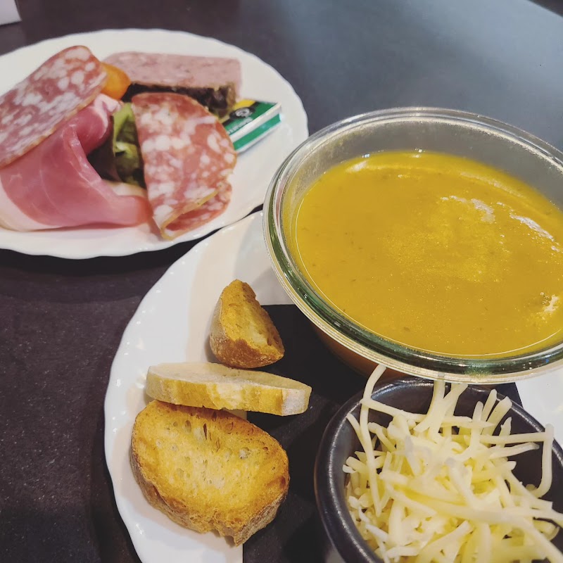 Restaurant Le comptoir normand à Saint-Étienne-du-Rouvray, France — photo 2