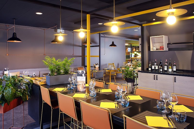 restaurant l’E-cone à Les Ulis, France