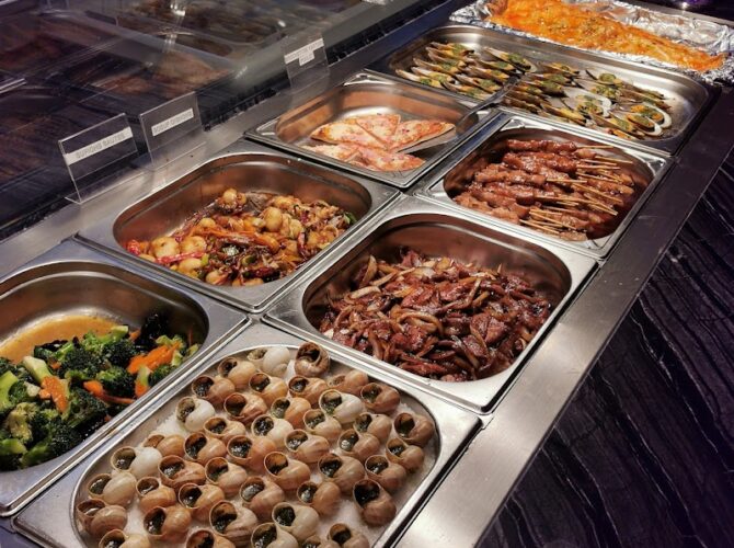 RESTAURANT LE ROYAL D’ASIE 亚洲皇家大酒楼 à Puget-sur-Argens, France