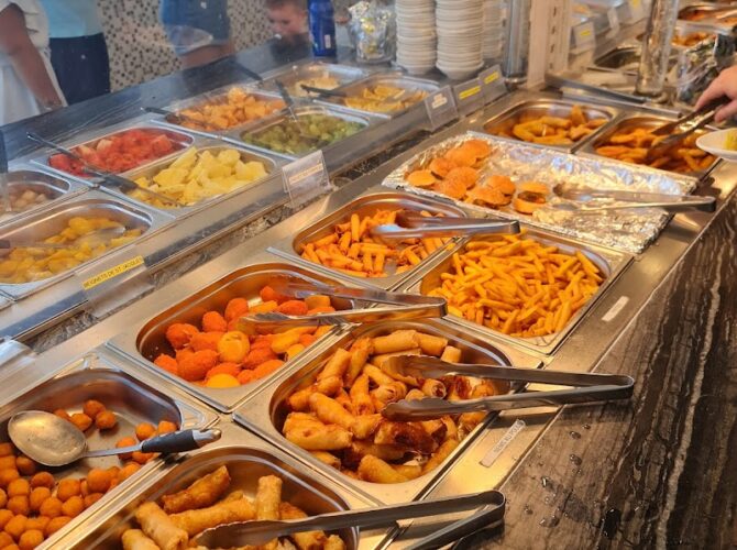 RESTAURANT LE ROYAL D’ASIE 亚洲皇家大酒楼 à Puget-sur-Argens, France