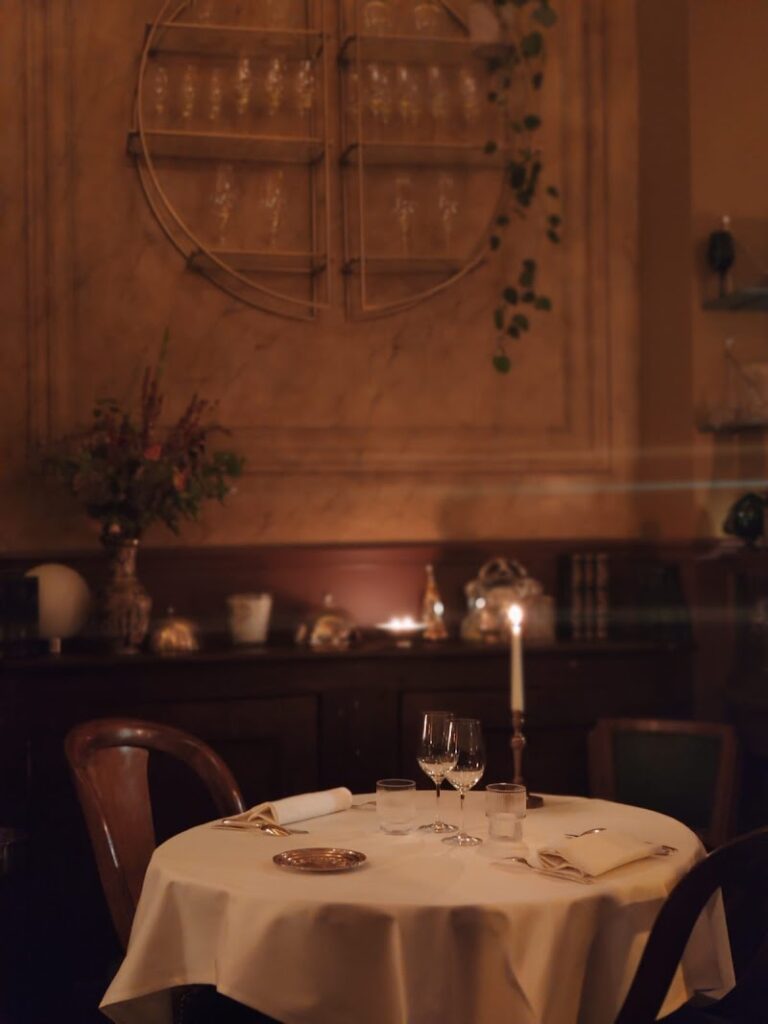 Restaurant Pétrelle à Paris, France