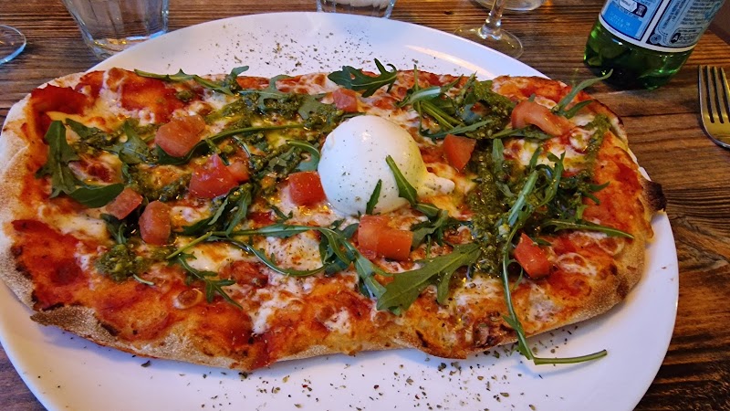 Restaurant Pizzeria Amici à Rouen, France — photo 2