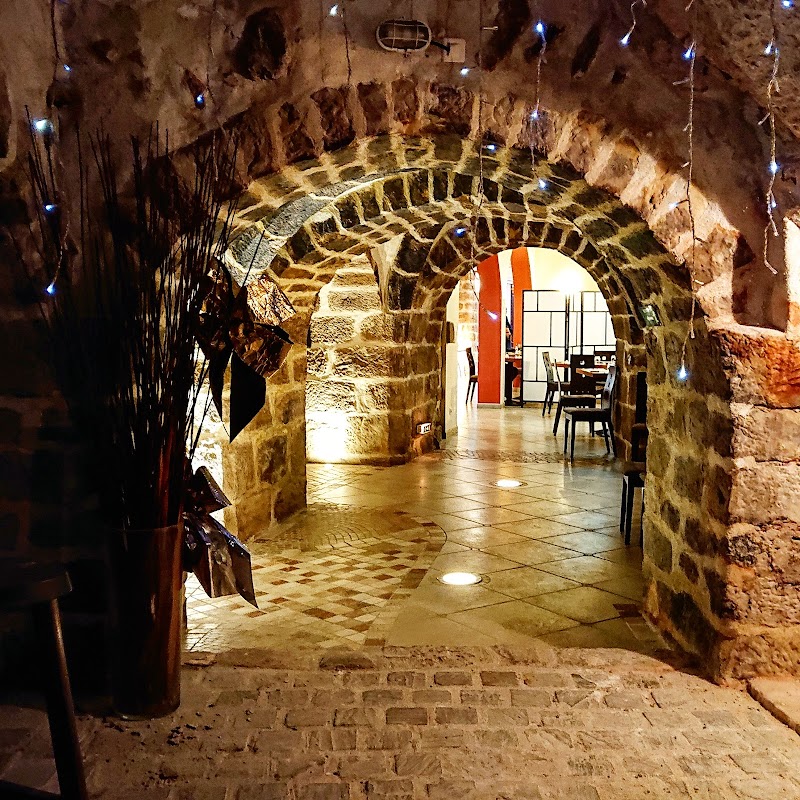 Restaurant Pizzeria Corino à Montereau-Fault-Yonne, France