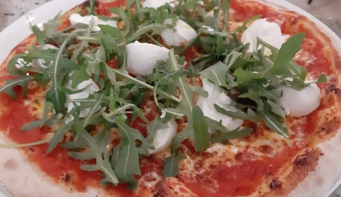 Restaurant Pizzeria Corino à Montereau-Fault-Yonne, France