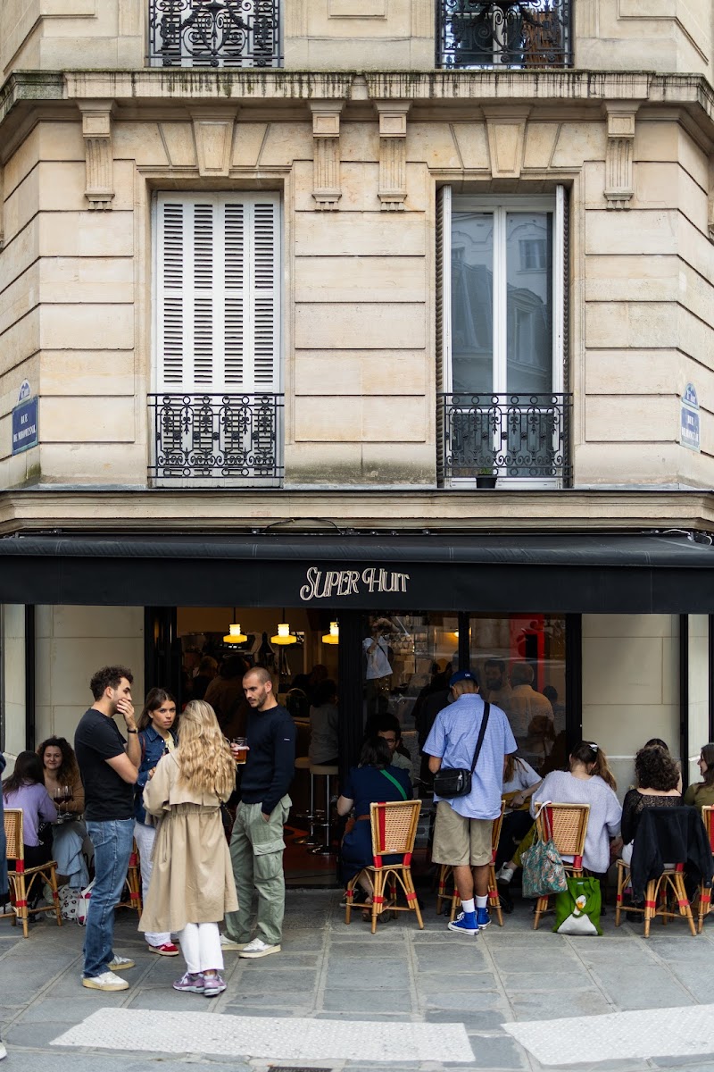 Restaurant Super Huit Paris 8 à Paris, France