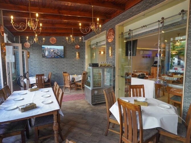 Restaurant Trial Atlas à Tanger, Maroc