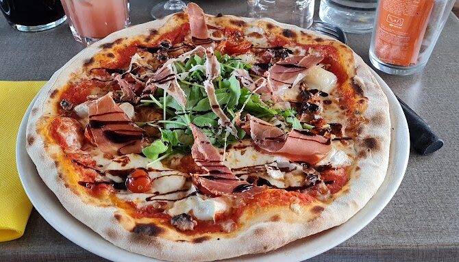 Restaurant Resto L’Idéal à Lathuile, France