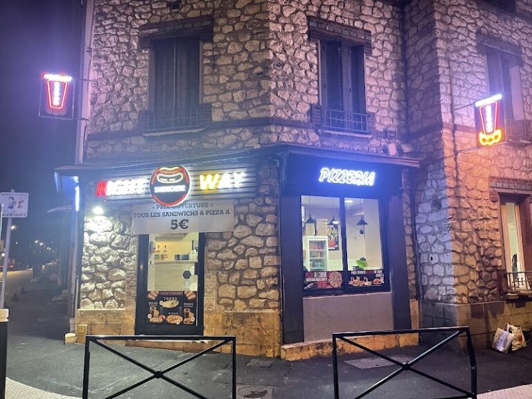 Restaurant Right way à Montereau-Fault-Yonne, France — photo 1