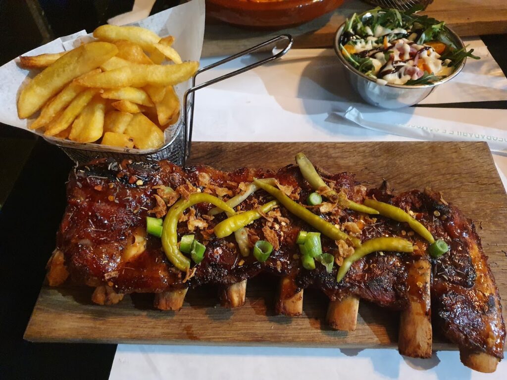 Restaurant Rnb Ribbs and Burgers Forest National à Forest, Belgique