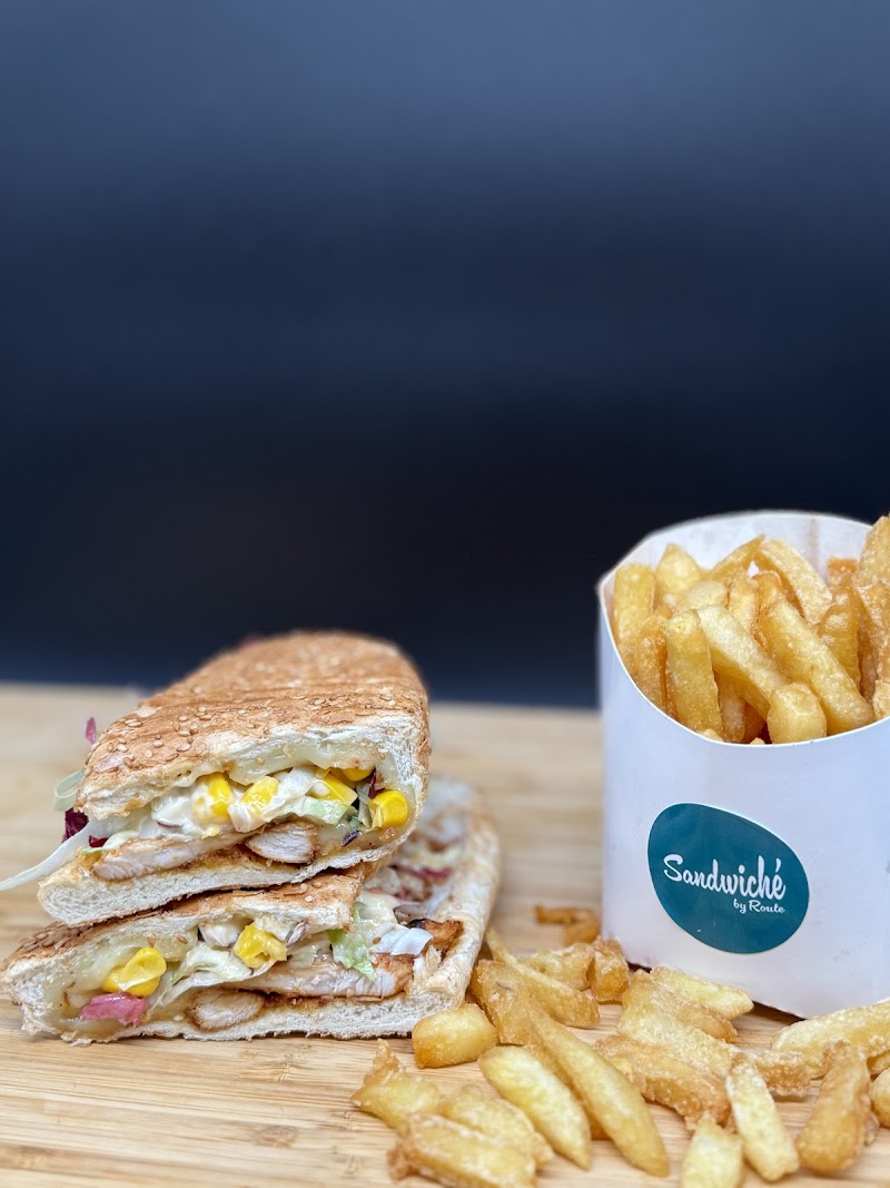 Restaurant Sandwiche byRoute à Bertrange, Luxembourg — photo 3