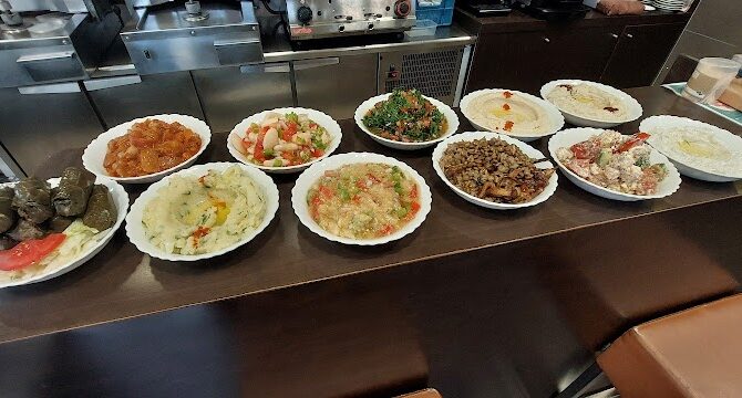 SIWAR Restaurant Libanais à Montereau-Fault-Yonne, France