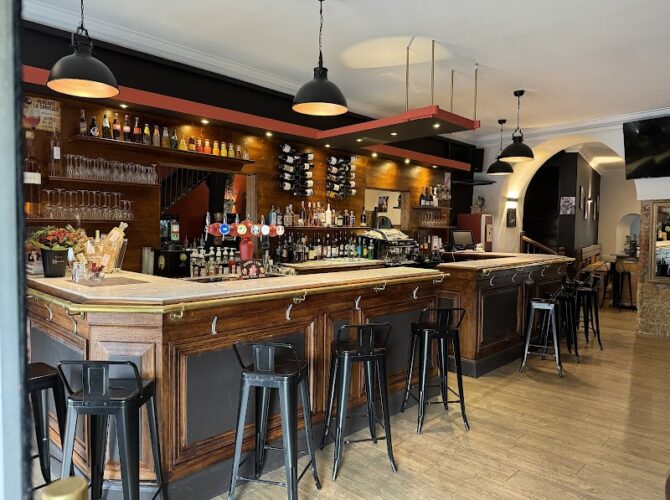 S&L Restaurant Bar Vin Tapas à Castres, France