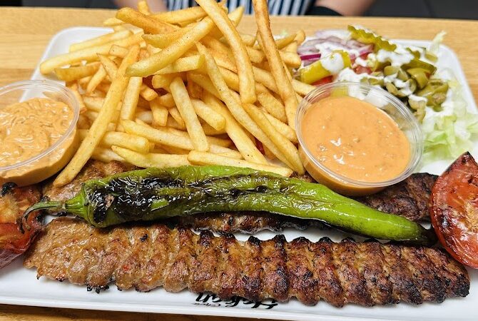 Restaurant Snack Hakan à Luxembourg (Ville), Luxembourg