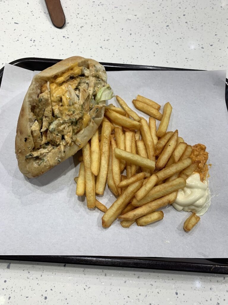 Restaurant Snack Time à Pantin, France — photo 1