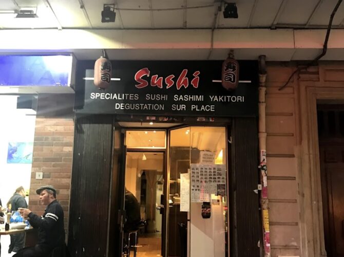 Restaurant Sushi Specialites Japonaises à Paris, France
