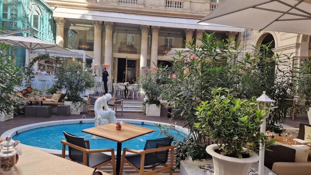 Restaurant Terrasse Eugénie à Paris, France