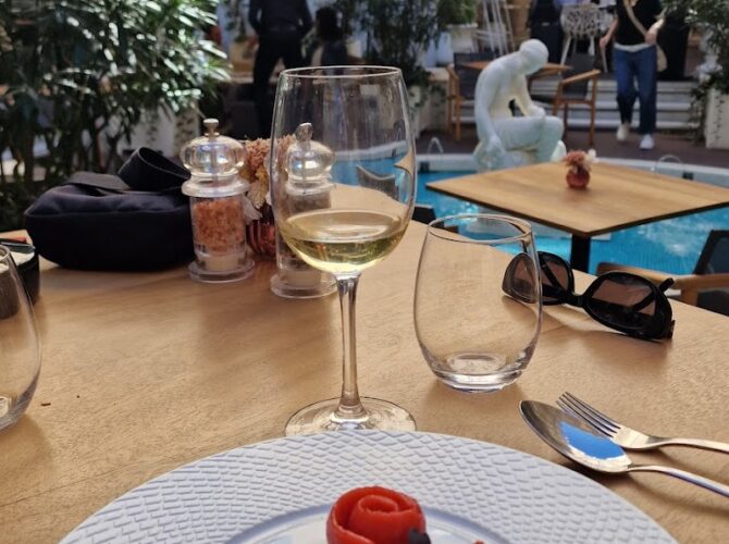 Restaurant Terrasse Eugénie à Paris, France