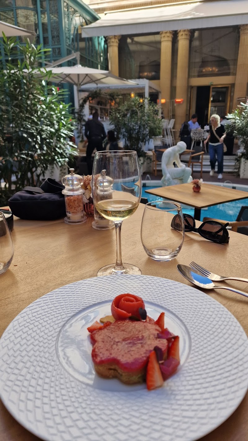 Restaurant Terrasse Eugénie à Paris, France
