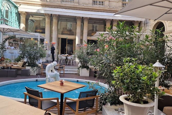 Restaurant Terrasse Eugénie à Paris, France