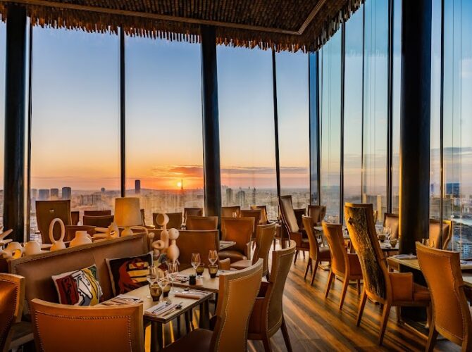 TOO Restaurant à Paris, France