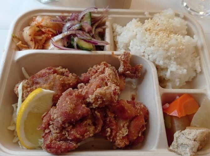 Restaurant Tottchi à Paris, France