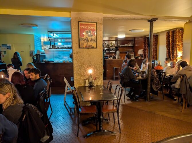 Restaurant Touki Bouki à Paris, France