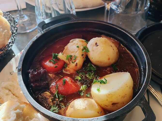 Restaurant Trattoria Marguerite à Paris, France