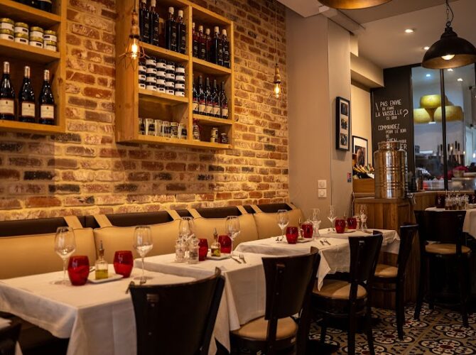 Restaurant Truffes Folies (rue du Berri) à Paris, France