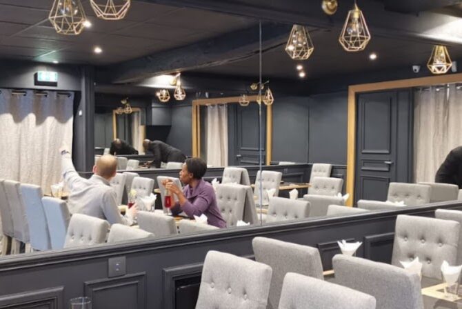 Restaurant Voyage du Palais à Bagnolet, France