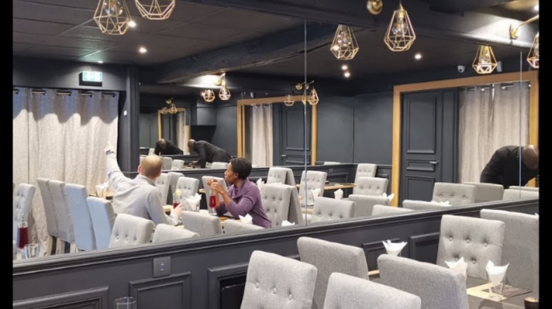 Restaurant Voyage du Palais à Bagnolet, France