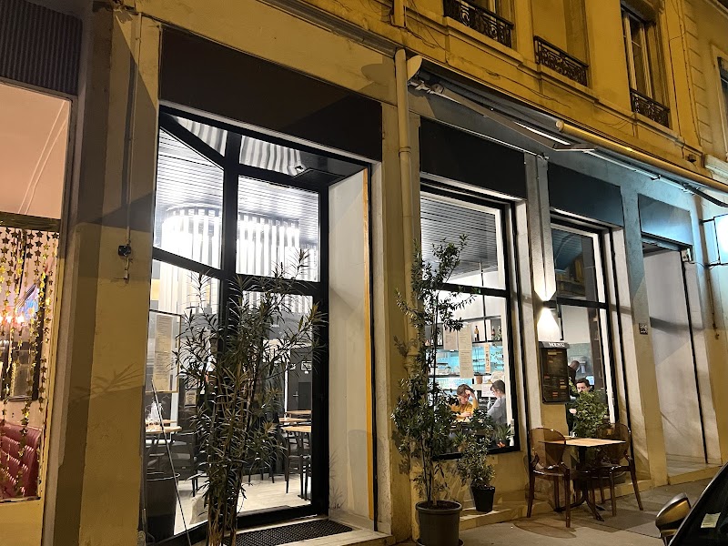 Restaurant Yuzuya Izakaya Bar à Lyon, France