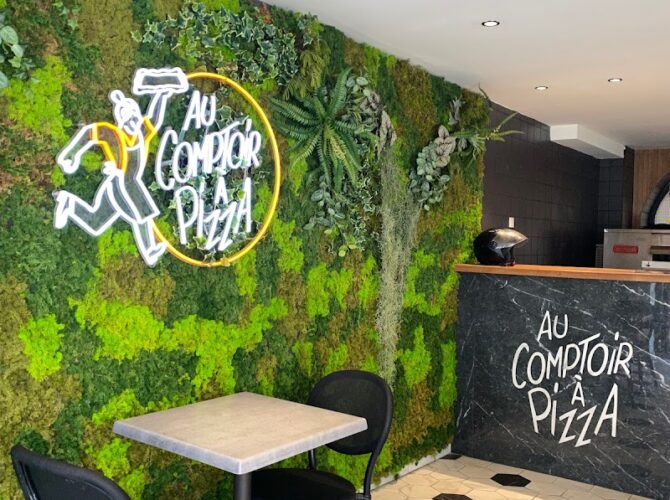 Restaurant Au comptoir à pizza à Nîmes, France