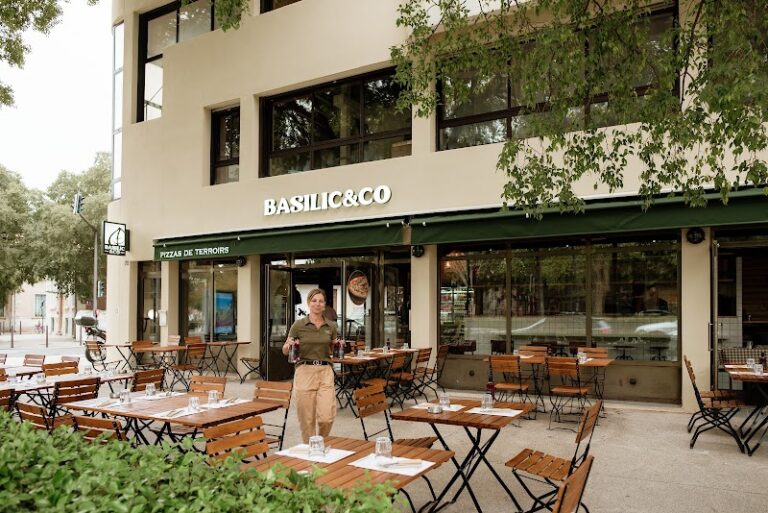 Restaurant Basilic & Co – pizzas de terroirs – Nîmes à Nîmes, France