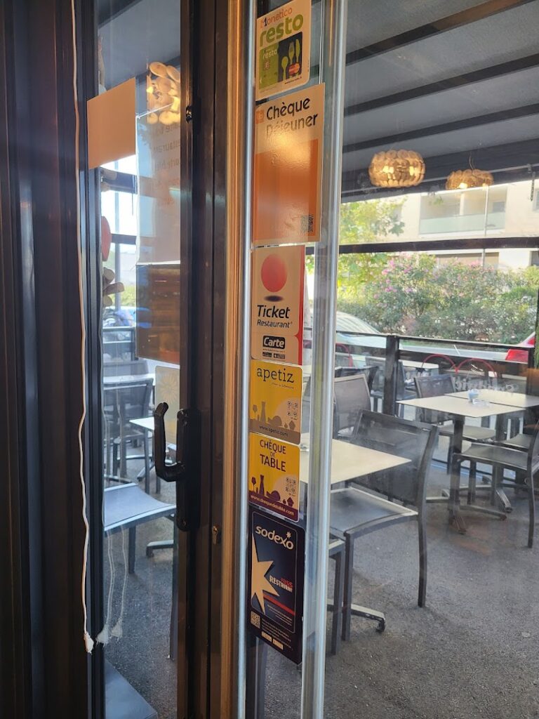 Restaurant Brasserie Au Coeur Du 17 à Marseille, France — photo 1